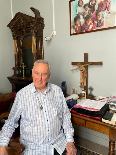 guy lepoutre,fraternité pentecôte,enciellement,chapelle la colombière,paray-le-monial,sacré coeur,sacré cœur,groupe de prière béthanie,esprit saint,nos cœurs jubilent !